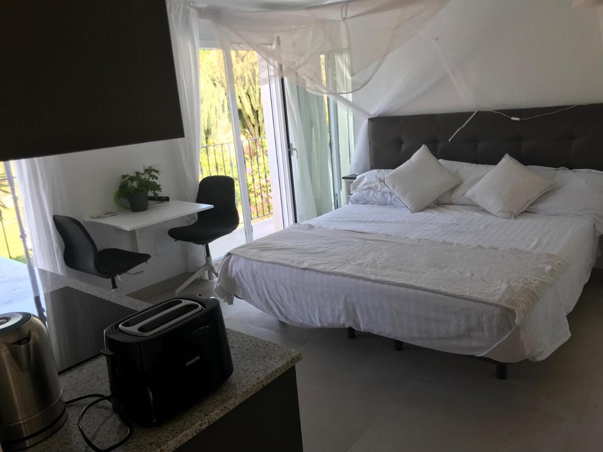 Penthouse Apartment, Cortijo Fruitful Hills Málaga Dış mekan fotoğraf