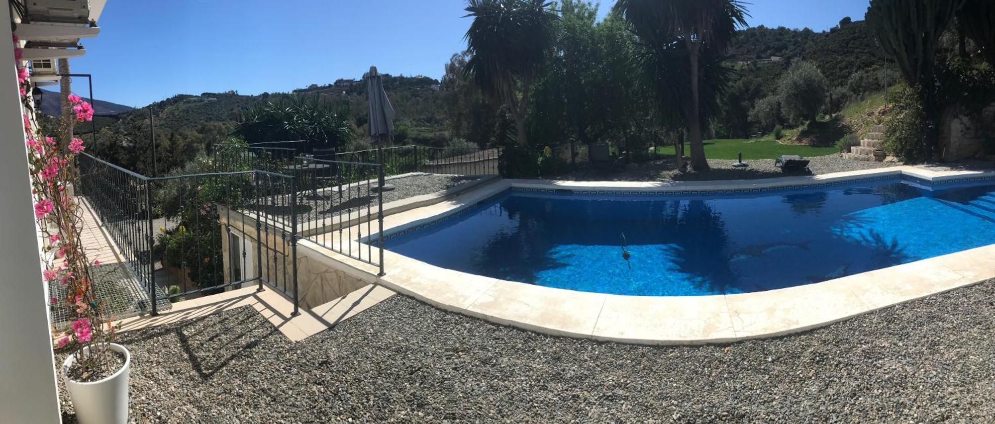 Penthouse Apartment, Cortijo Fruitful Hills Málaga Dış mekan fotoğraf