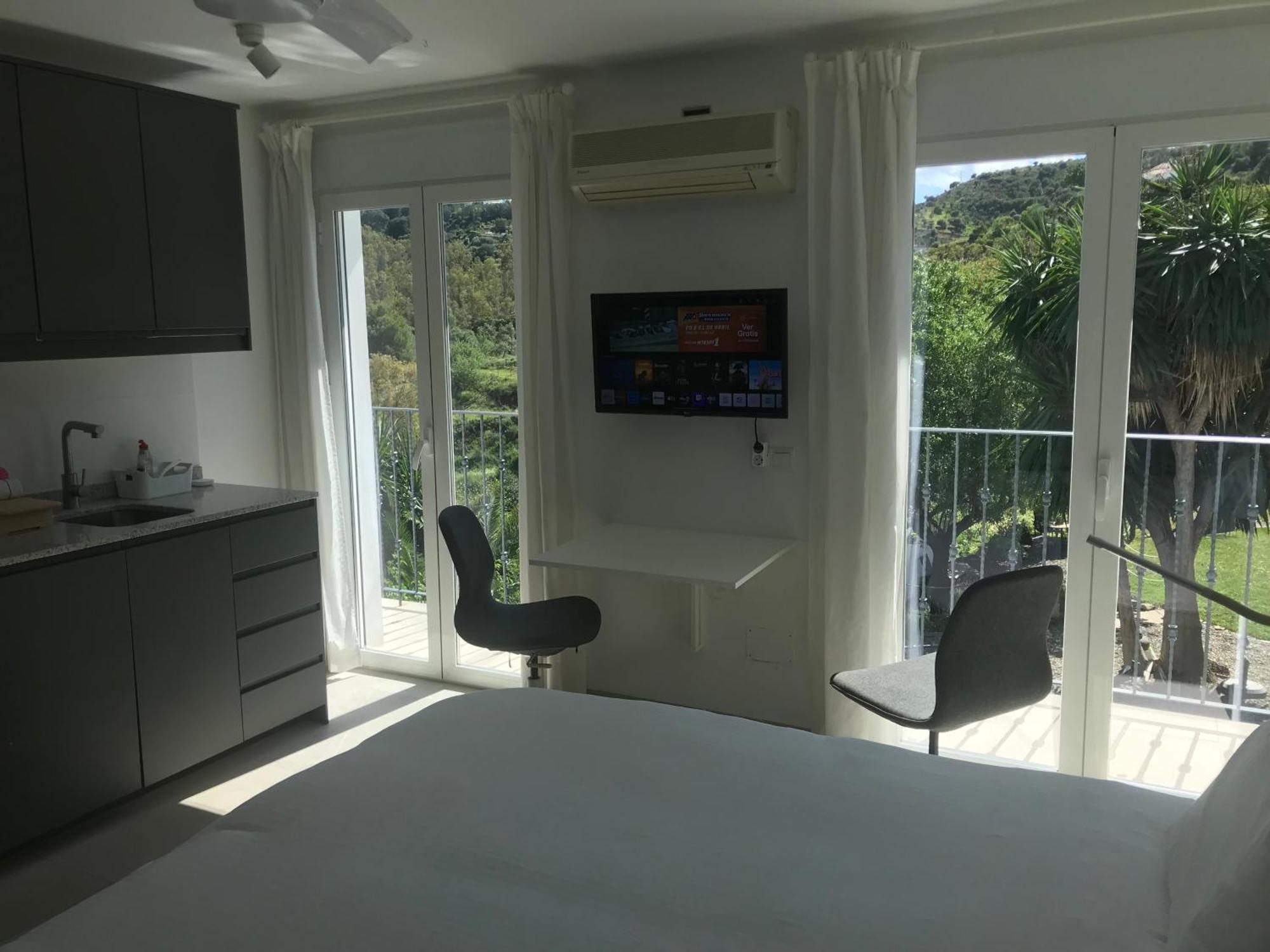 Penthouse Apartment, Cortijo Fruitful Hills Málaga Dış mekan fotoğraf